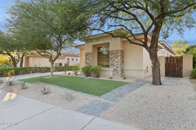 8418 E Windrunner Drive, House other with 4 bedrooms, 4 bathrooms and null parking in Scottsdale AZ | Image 3