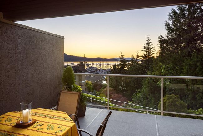 927 - 6880 Wallace Dr, Townhouse with 2 bedrooms, 3 bathrooms and 2 parking in Brentwood Bay BC | Image 17