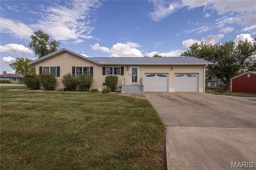 700 Ely St, Perry, MO, 63462-1304 | Card Image