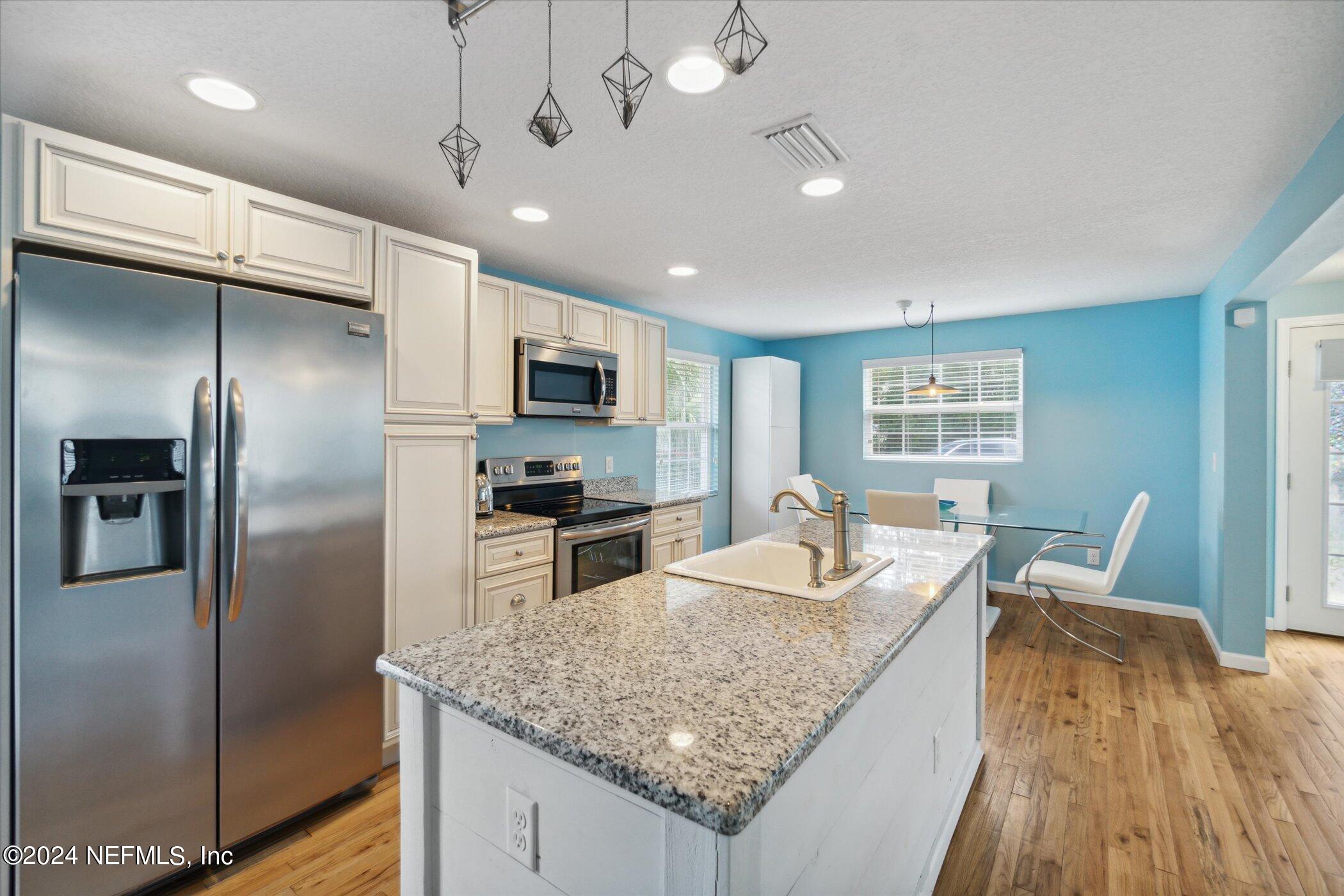 Oneida St, Saint Augustine, FL 32084