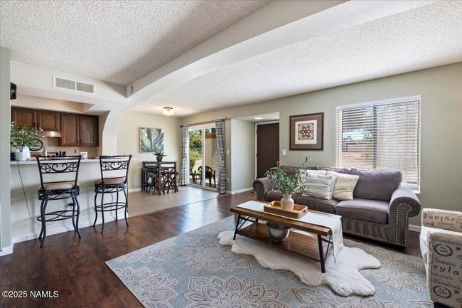 811 E Eugie Ave, Townhouse with 2 bedrooms, 2 bathrooms and null parking in Phoenix AZ | Image 10