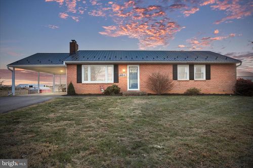 16840 Petmar Cir, HAGERSTOWN, MD, 21742-2348 | Card Image