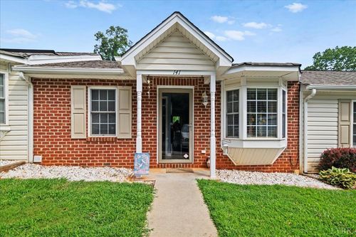 141 Riviera Dr, Madison Heights, VA, 24572-2094 | Card Image