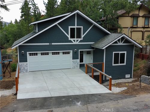 810 Villa Grove Ave, Big Bear Lake, CA, 92315 | Card Image