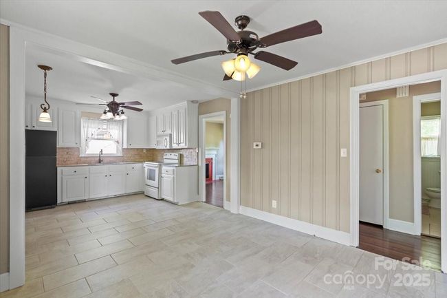 Kitchen | Image 11