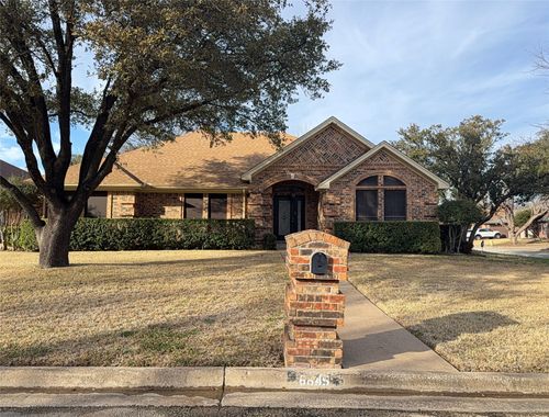 6845 Inwood Dr, North Richland Hills, TX, 76182-7635 | Card Image