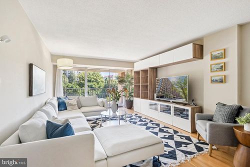 apt-514-1300 Army Navy Dr, ARLINGTON, VA, 22202-2007 | Card Image