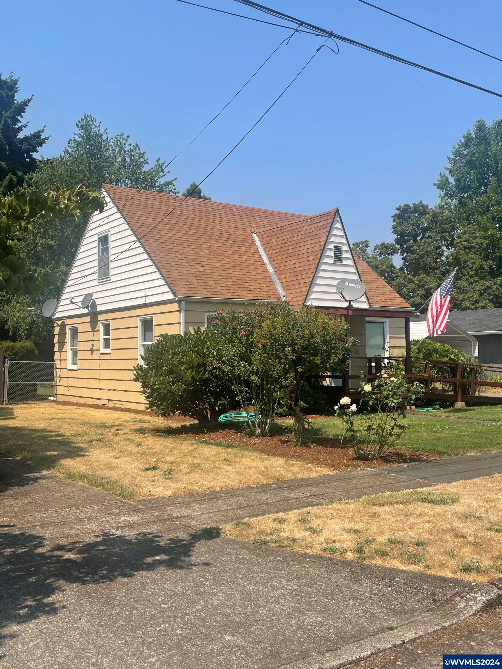 6th St, Lebanon, OR 97355