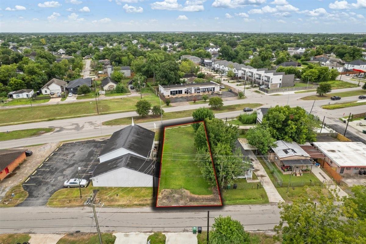 Land in Houston