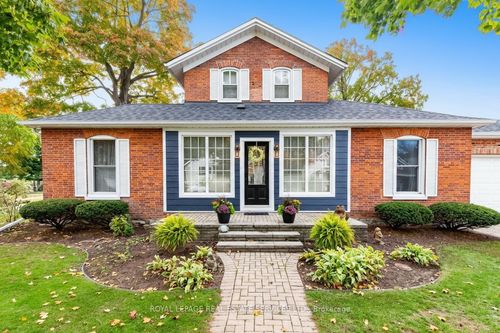 141 Main St, Saint Catharines, ON, L2N4V6 | Card Image