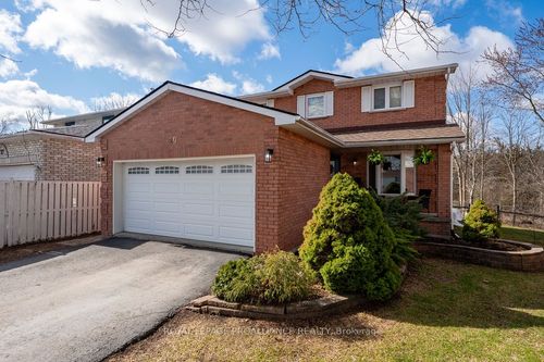 29 Sherwood Cres, Belleville, ON, K8P5G2 | Card Image