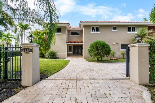 1543 Dorado Ave, Coral Gables, FL, 33146-1025 | Card Image