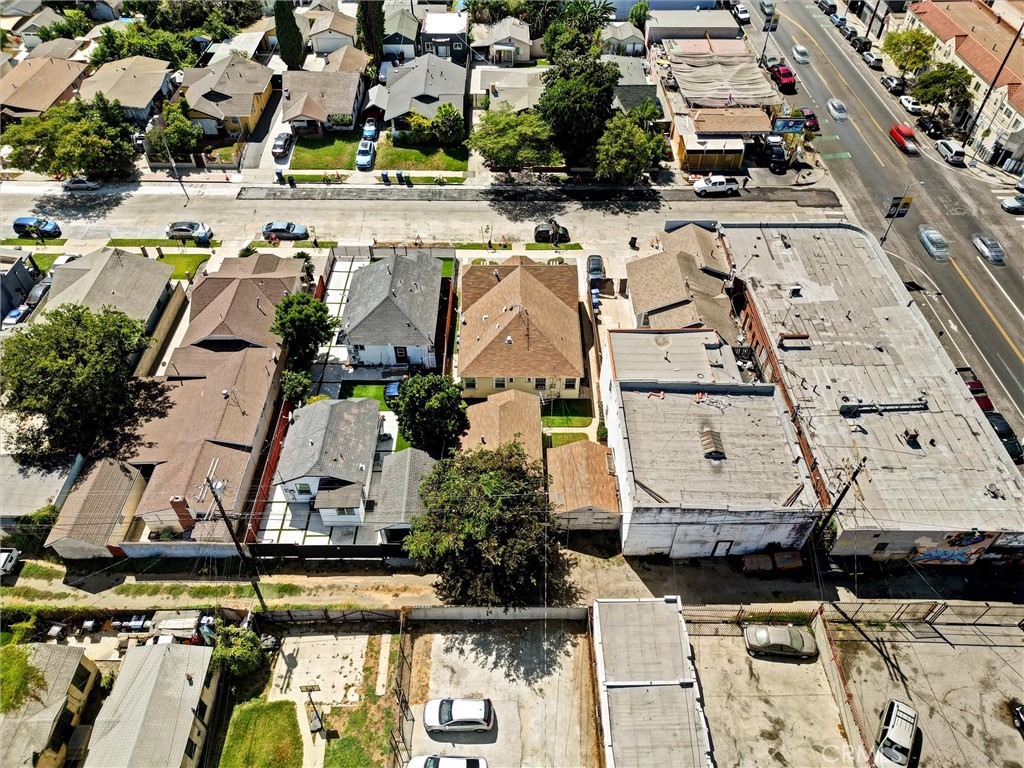 Residential Income in Los Angeles 5