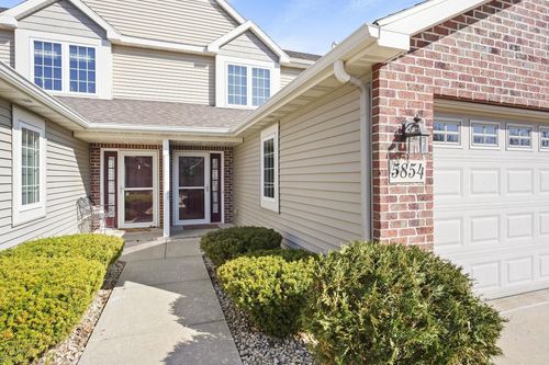 5854 Holscher Rd, McFarland, WI, 53558-8459 | Card Image