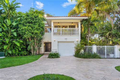 4000 Alhambra Cir, Coral Gables, FL, 33146-1006 | Card Image