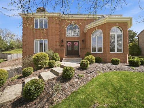 113 Foxwood Dr, Wexford, PA, 15090-7100 | Card Image