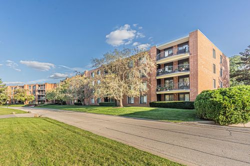305a-1415 E Central Rd, Arlington Heights, IL, 60005-3320 | Card Image