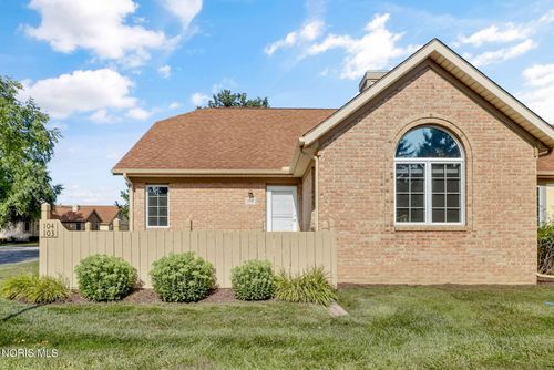 104 Turnbury Ln, Perrysburg, OH, 43551-1983 | Card Image