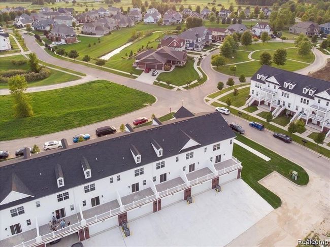53612 Springdale St, Condo with 2 bedrooms, 3 bathrooms and null parking in Macomb MI | Image 31