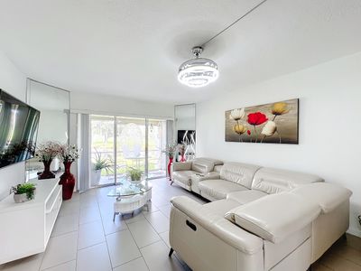 106 - 3595 Birdie Drive, Condo with 2 bedrooms, 2 bathrooms and null parking in Lake Worth FL | Image 3