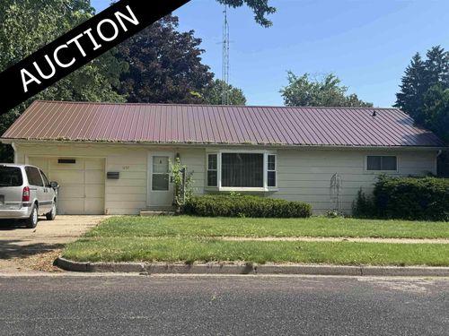 1037 Seymour St, Reedsburg, WI, 53959-1360 | Card Image