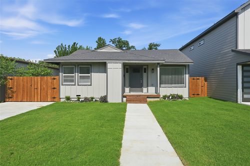 221 16th Street, Grand Prairie, TX, 75050 | Card Image
