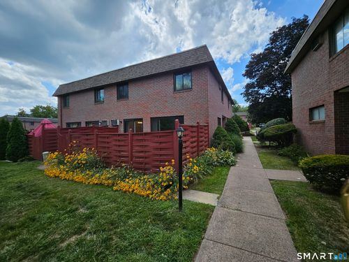 21-21 Sharon Ln, Wethersfield, CT, 06109-3409 | Card Image