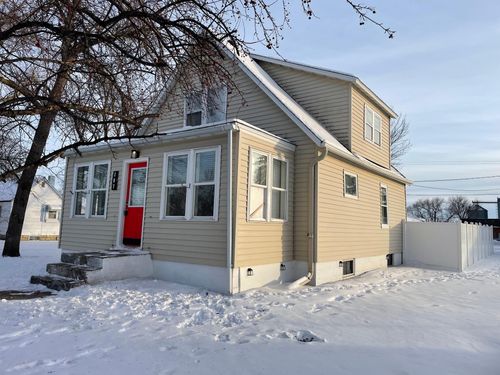 107 E 4th St, Cyrus, MN, 56323-4642 | Card Image