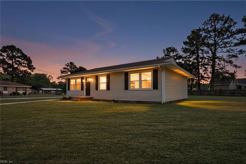 613 Bentley Dr, Suffolk, VA, 23434-6011 | Card Image