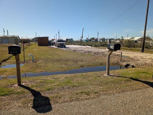 170 White Cap St, Sargent, TX, 77414-5368 | Card Image