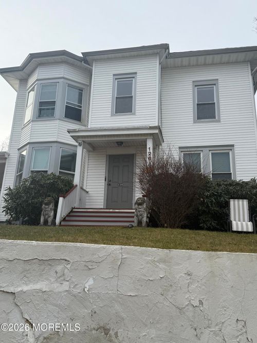 2w-126 Lake Ave, Ocean Grove, NJ, 07756-1936 | Card Image