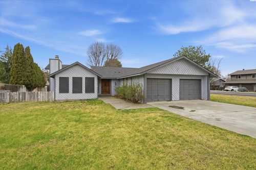 2301 Michael Ave, Richland, WA, 99352-6102 | Card Image