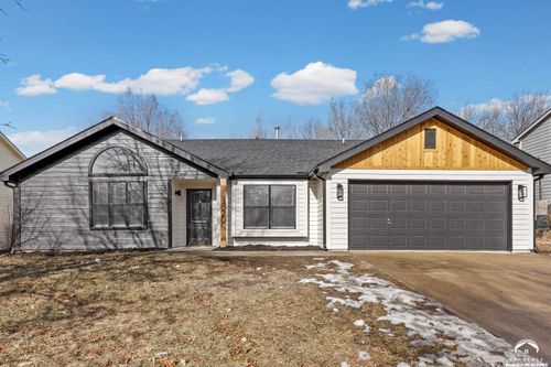 1820 Hampton St, Lawrence, KS, 66046-5304 | Card Image