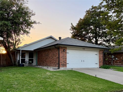 759 Meadowcreek Ct, Garland, TX, 75043-5271 | Card Image