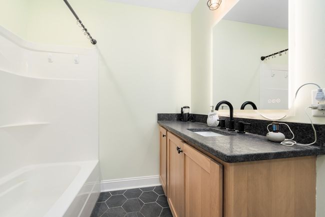 461 S Shady Ave, House other with 3 bedrooms, 3 bathrooms and null parking in Damascus VA | Image 67