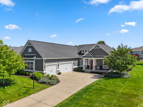 4999 Sweetwater Dr, Noblesville, IN, 46062-7166 | Card Image