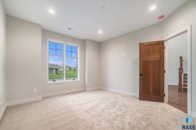 8607 W Shoreline Pl, Townhouse with 3 bedrooms, 3 bathrooms and null parking in Sioux Falls SD | Image 10