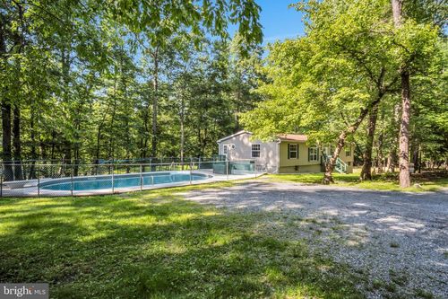 210 Laurel Run Rd, DILLSBURG, PA, 17019-8705 | Card Image