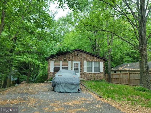 8315 Evergreen Dr, LUSBY, MD, 20657-2043 | Card Image