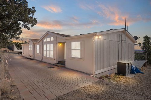 32 Cedar Hill Ln, Moriarty, NM, 87035 | Card Image