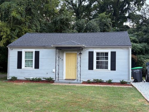 240 Burch Rd, Clarksville, TN, 37042-5747 | Card Image