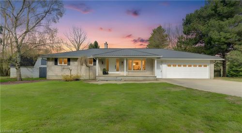 5554 King Street, Nithburg, ON, N0B2T0 | Card Image
