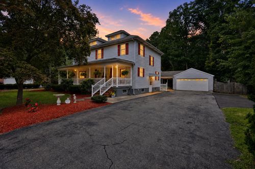 305 Grove Ave, WEST BERLIN, NJ, 08091-9249 | Card Image