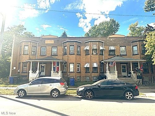 2082 W 98th St, Cleveland, OH, 44102-3660 | Card Image