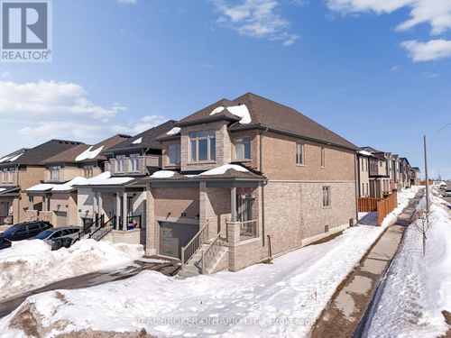 48 Barnyard Trail, Barrie, ON, L9J0C2 | Card Image