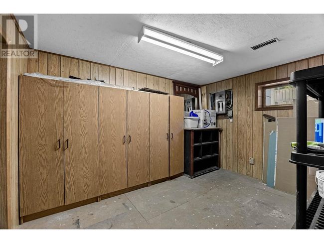 135 Whiteshield Cres, House other with 5 bedrooms, 3 bathrooms and null parking in Kamloops BC | Image 26