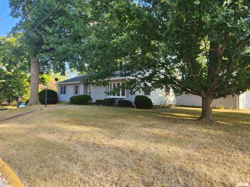 239 W Fisk St, Macomb, IL, 61455-2816 | Card Image