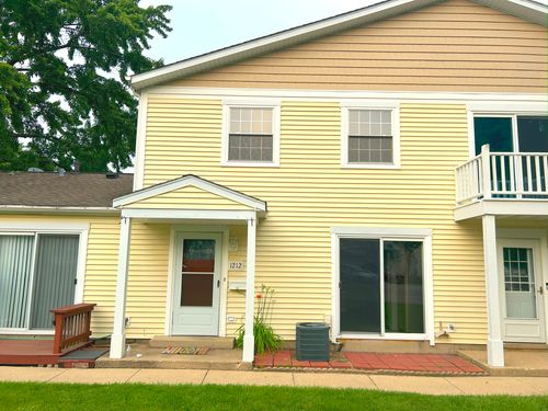 29c-1212 Thyne Ct, Wheeling, IL, 60090-2323 | Card Image