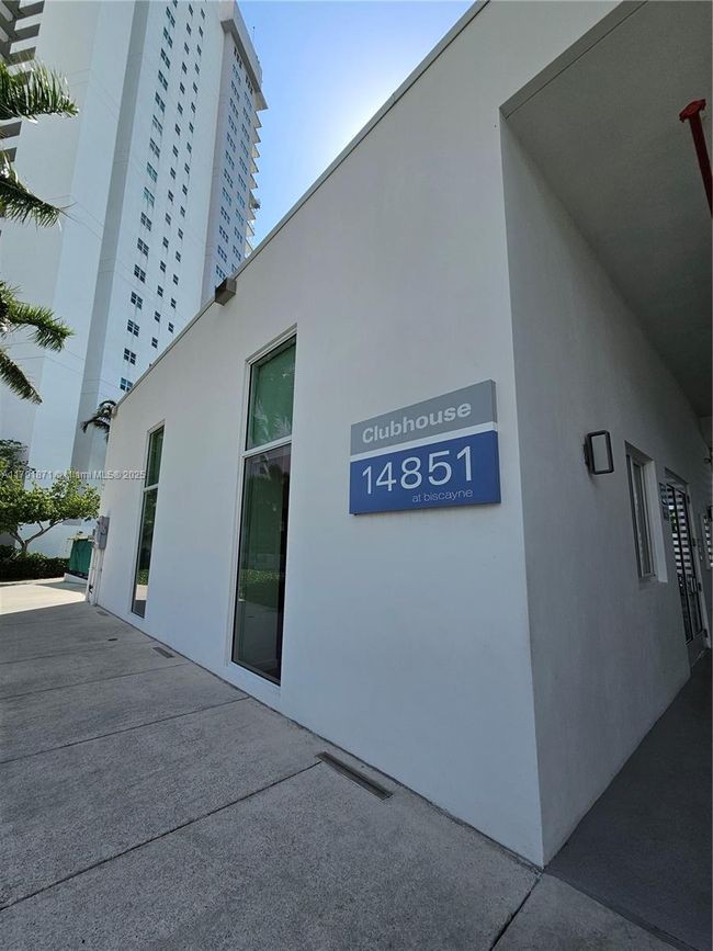 APT-2202 - 15051 Royal Oaks Ln, Condo with 2 bedrooms, 3 bathrooms and null parking in North Miami FL | Image 48
