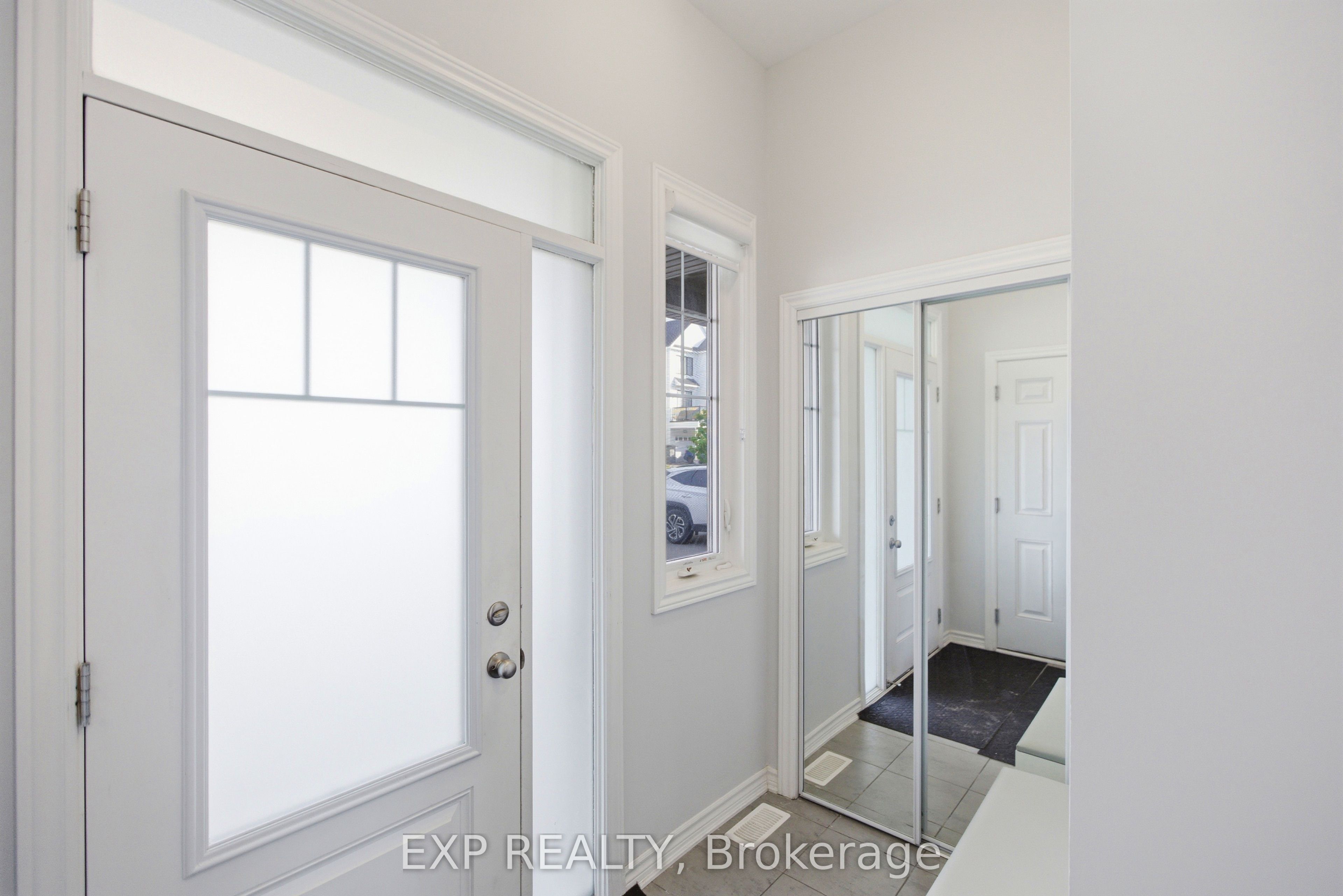 Residential Lease in Barrhaven 3